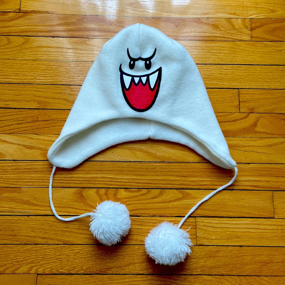 Super Mario boo beanie